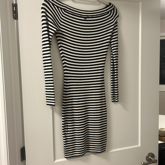 Sexy off the shoulder sweater dress! - Picture 3 of 3